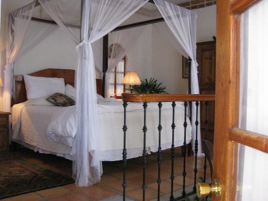 Todos Santos Inn